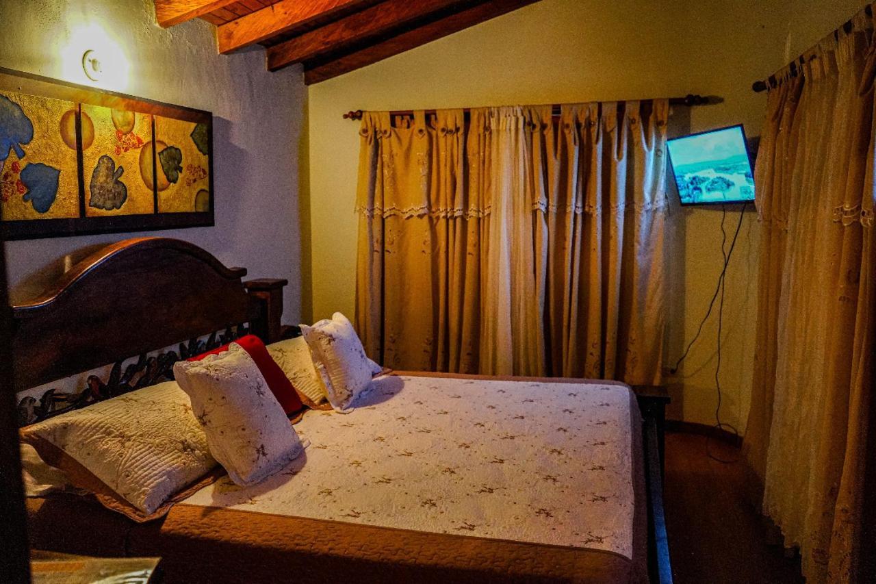Casa Pastora Coworking Bed & Breakfast Guatape Exterior photo