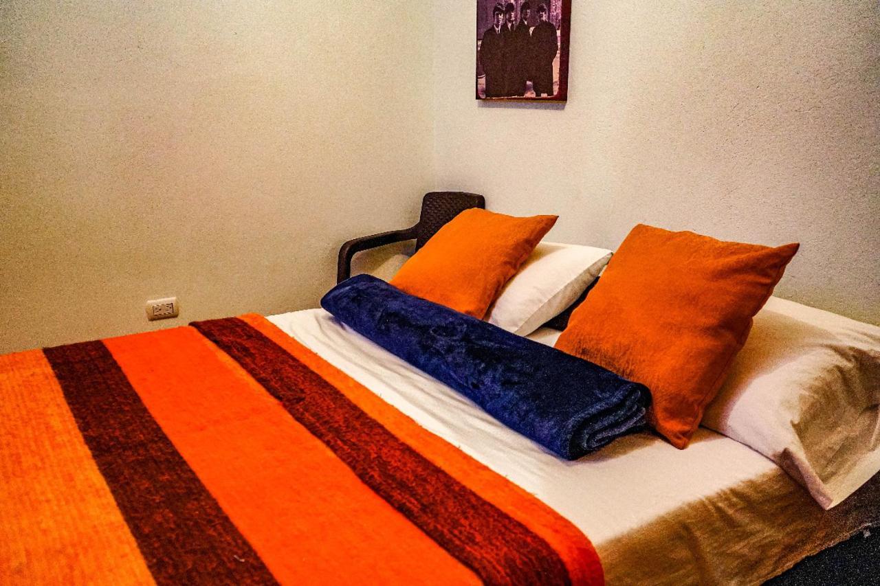 Casa Pastora Coworking Bed & Breakfast Guatape Exterior photo